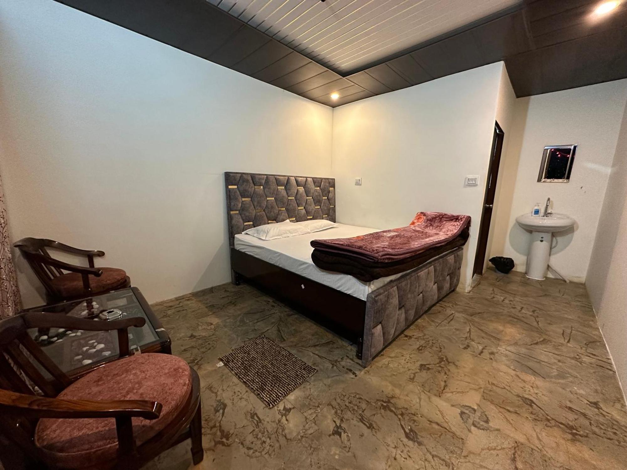 Lake Haven Resort, Sari, Chopta Εξωτερικό φωτογραφία