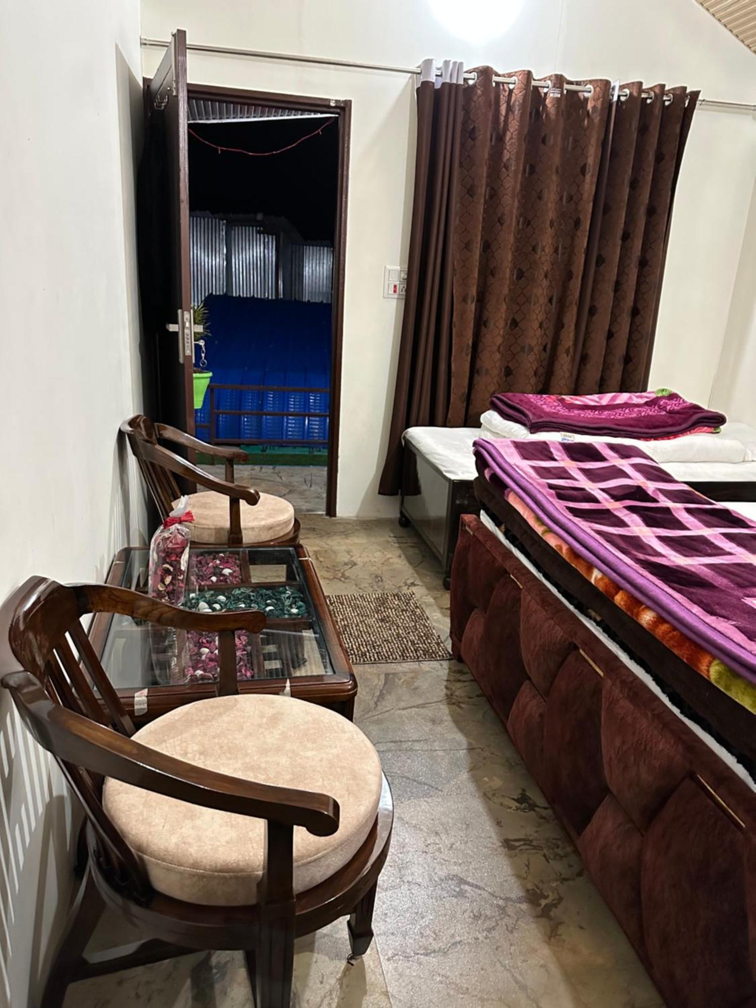 Lake Haven Resort, Sari, Chopta Εξωτερικό φωτογραφία